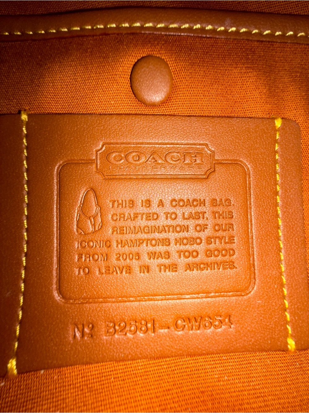 Coach Hamptons Hobo Bag in Crystal Signature Jacquard with matching wallet EUC - Picture 4 of 8